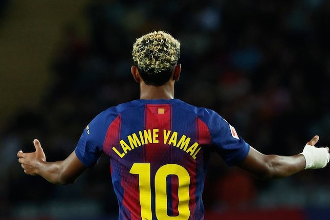 3 Hak Istimewa Keluarga Lamine Yamal dari Barcelona: Jet Pribadi hingga Layanan Eksklusif!